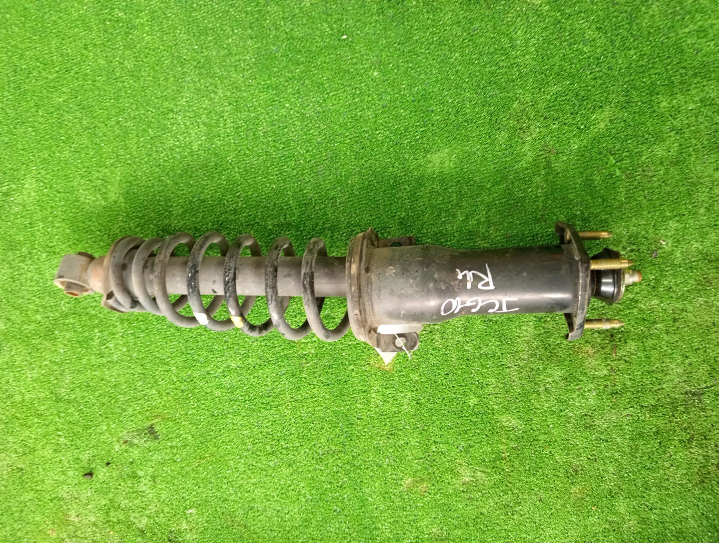 Стойка левая задняя TOYOTA PROGRES JCG10 1JZ-FSE 1 ракурс