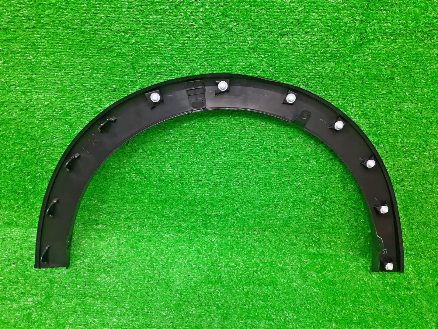 Уширитель крыла правый передний TOYOTA AQUA NHP10 75601-52010 2 ракурс
