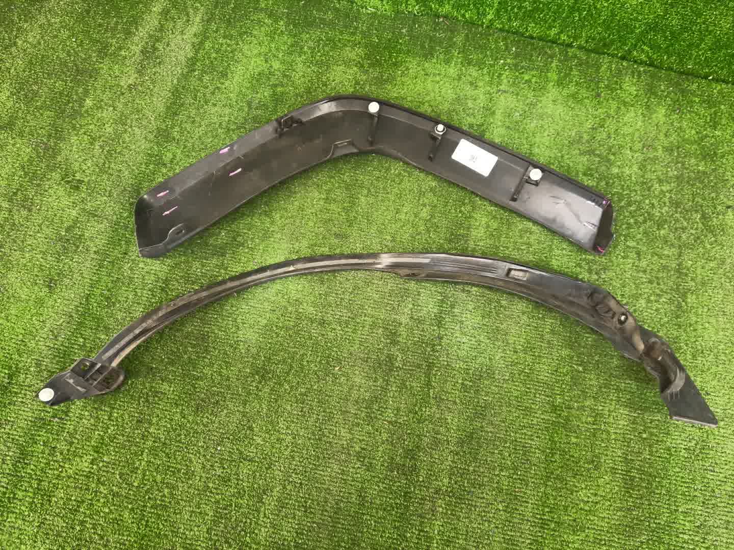 Уширитель крыла левый задний TOYOTA RAV4 MXAA52 75606-42150 2 ракурс Уширитель крыла левый задний TOYOTA RAV4 MXAA52 75606-42150 2 ракурс