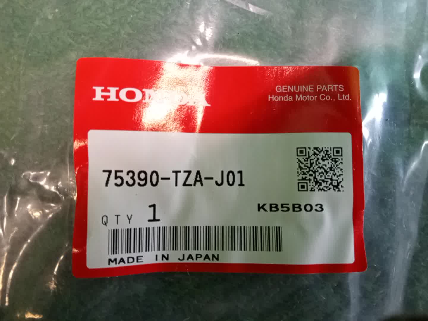 Уширитель крыла правый задний HONDA FIT GR5 75390-TZA-J01 5 ракурс