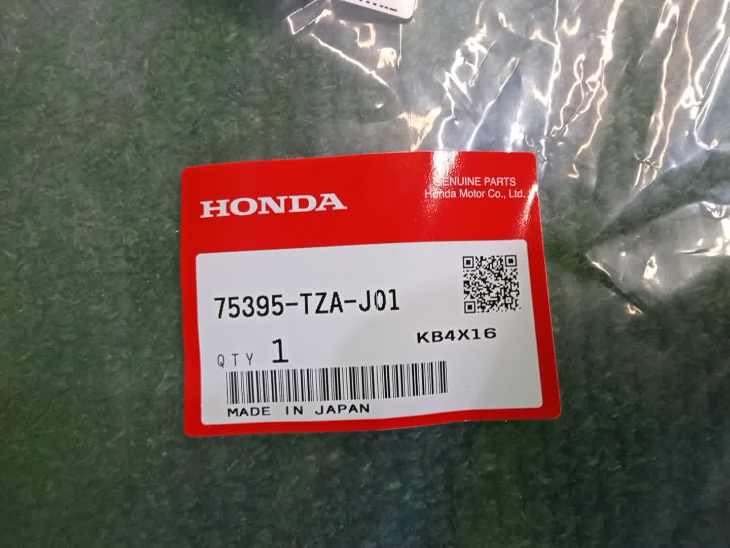 Уширитель крыла левый задний HONDA FIT GR5 75395-TZA-J01 5 ракурс Уширитель крыла левый задний HONDA FIT GR5 75395-TZA-J01 5 ракурс