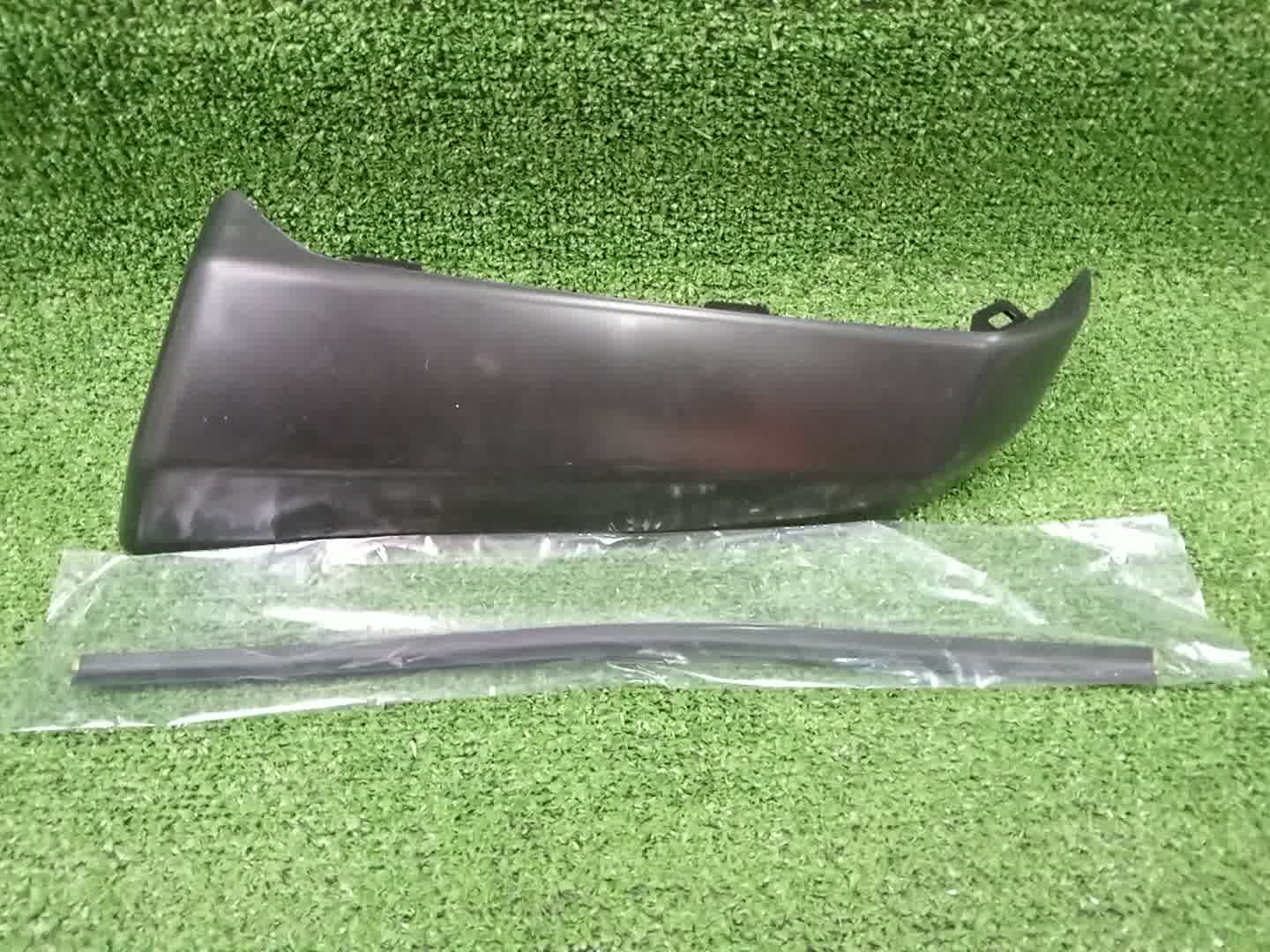 Уширитель крыла правый передний TOYOTA LAND CRUISER HZJ71 52112-60901 1 ракурс Уширитель крыла правый передний TOYOTA LAND CRUISER HZJ71 52112-60901 1 ракурс