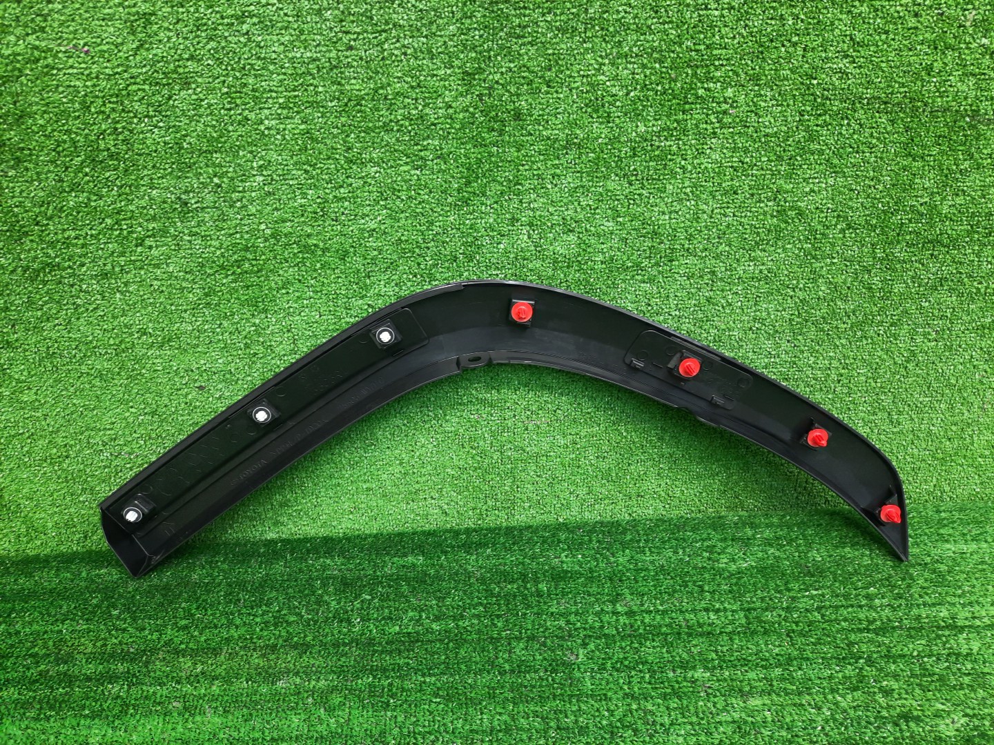Уширитель крыла правый задний TOYOTA LAND CRUISER VJA300 75605-WY010 2 ракурс