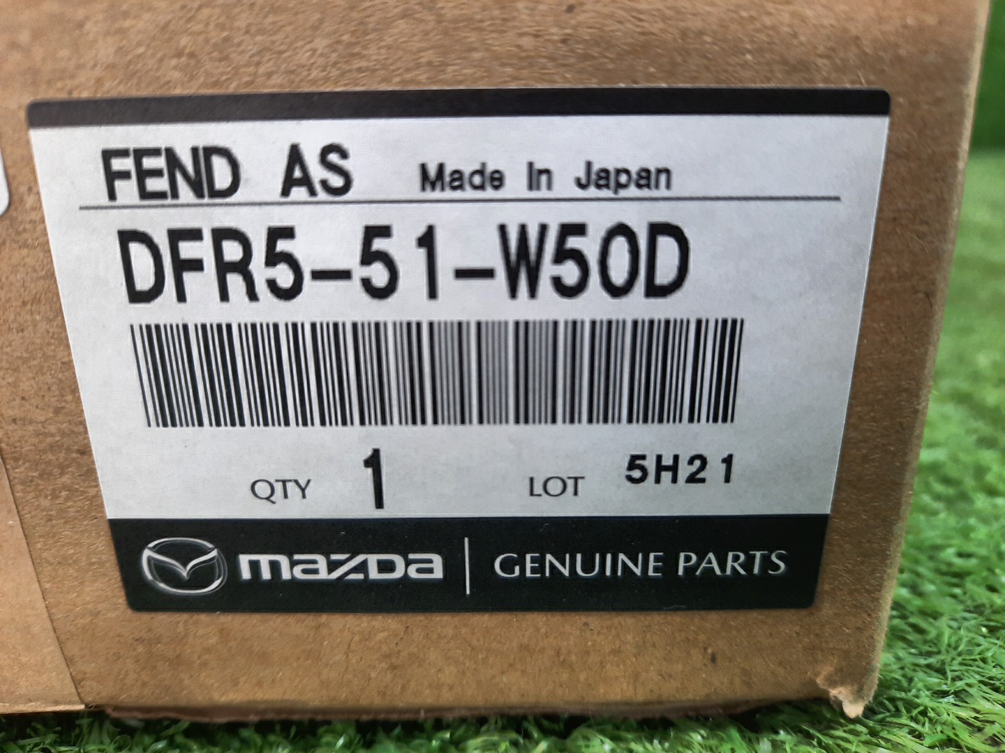 Уширитель крыла правый задний MAZDA CX-30 DMEP DFR5-51-W50D 5 ракурс