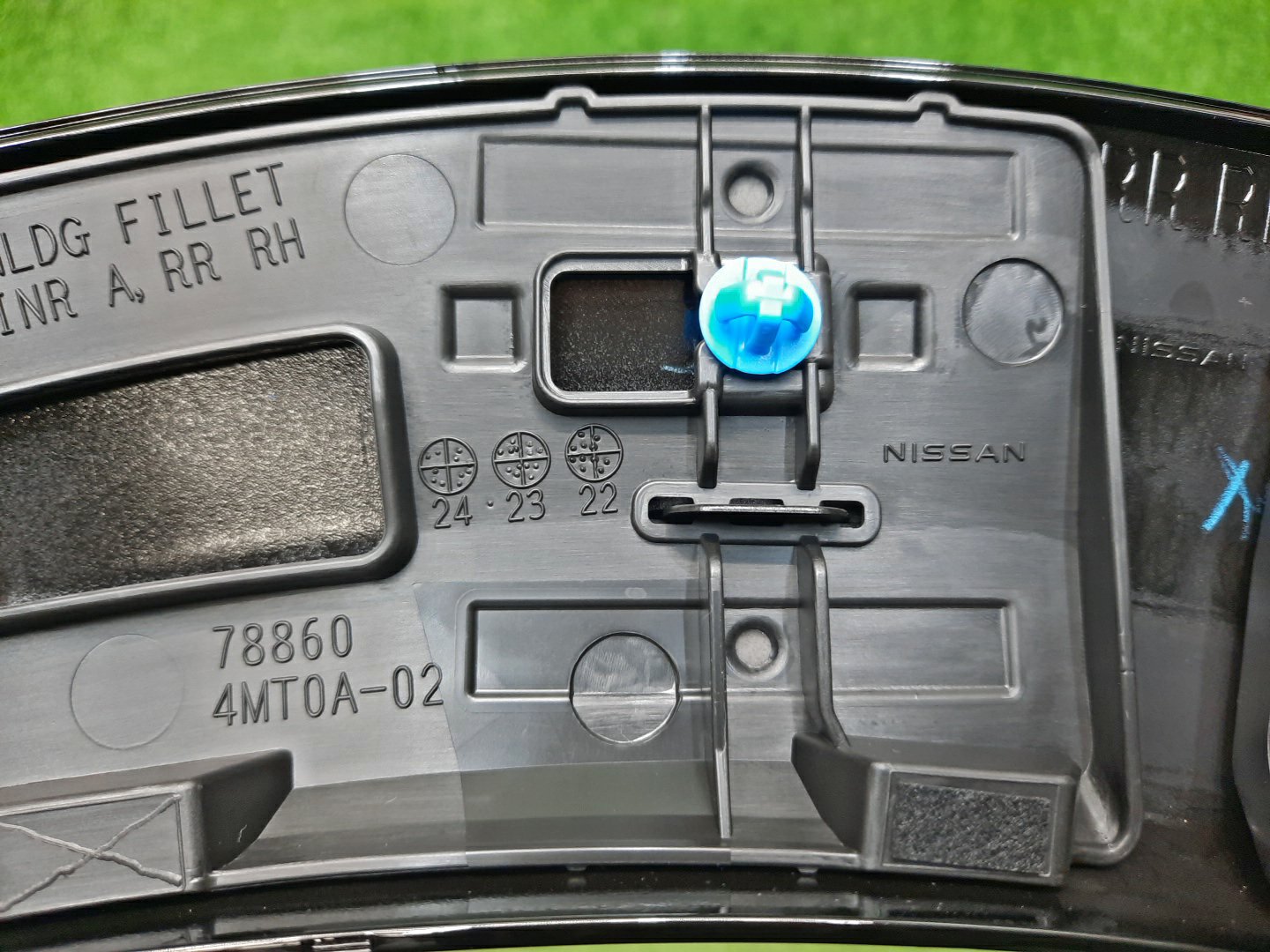 Уширитель крыла правый задний NISSAN X-TRAIL T33, SNT33 78860-4MT0A 3 ракурс