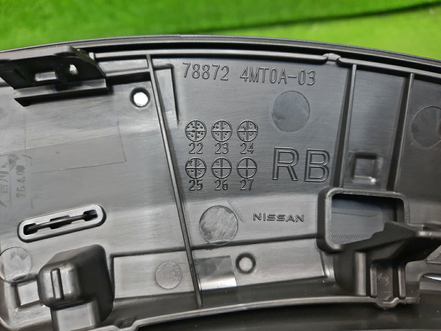 Уширитель крыла правый задний NISSAN X-TRAIL T33, SNT33 78872-4MT0A 3 ракурс