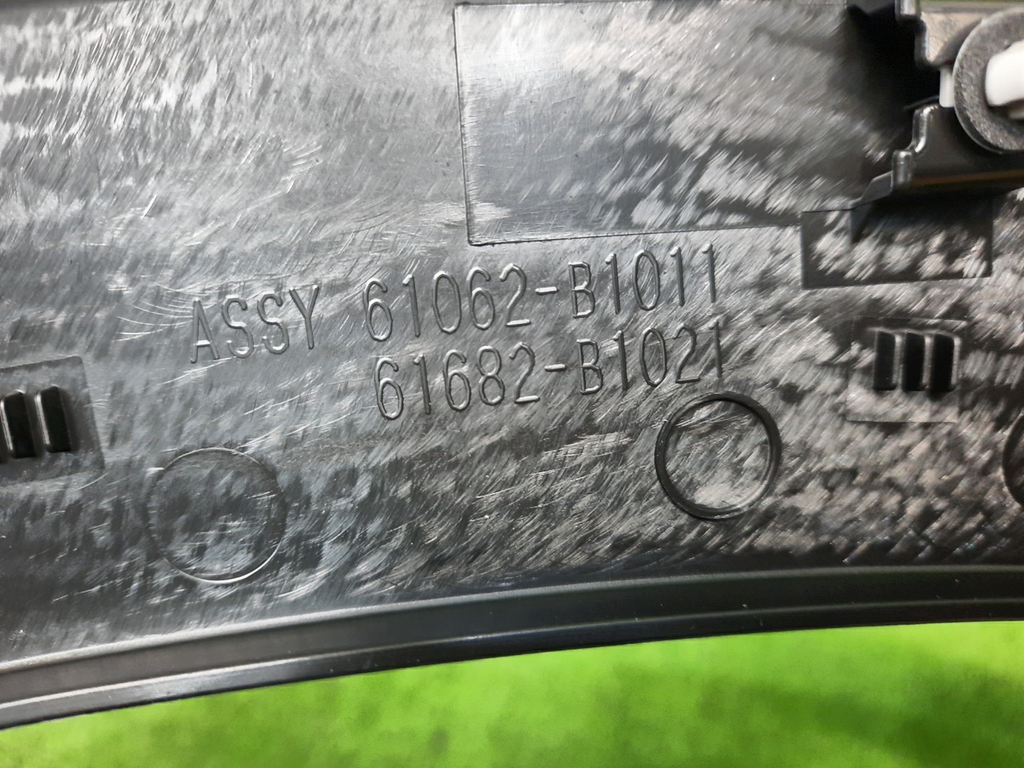 Уширитель крыла левый задний TOYOTA RAIZE A210A 61062-B1011 3 ракурс