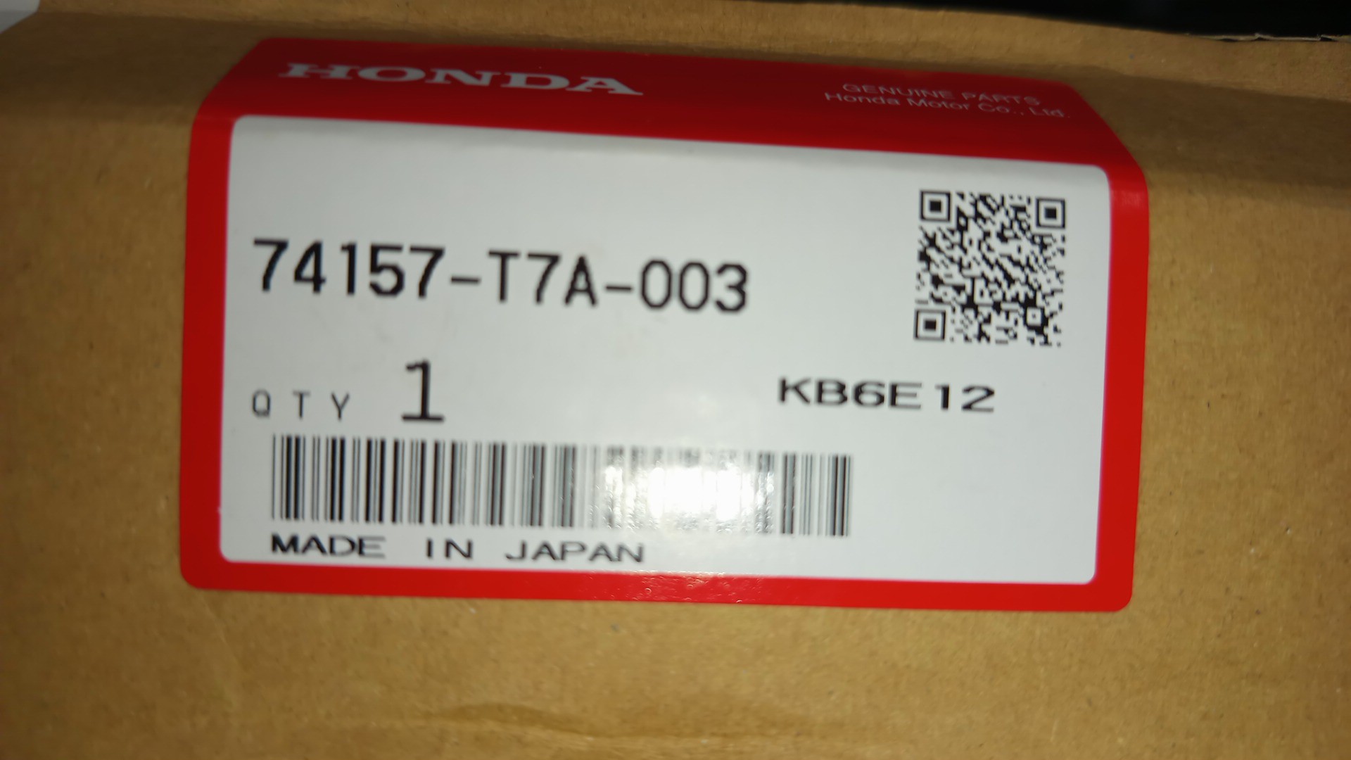 Уширитель крыла левый передний HONDA VEZEL RU1 74157-T7A-003 3 ракурс