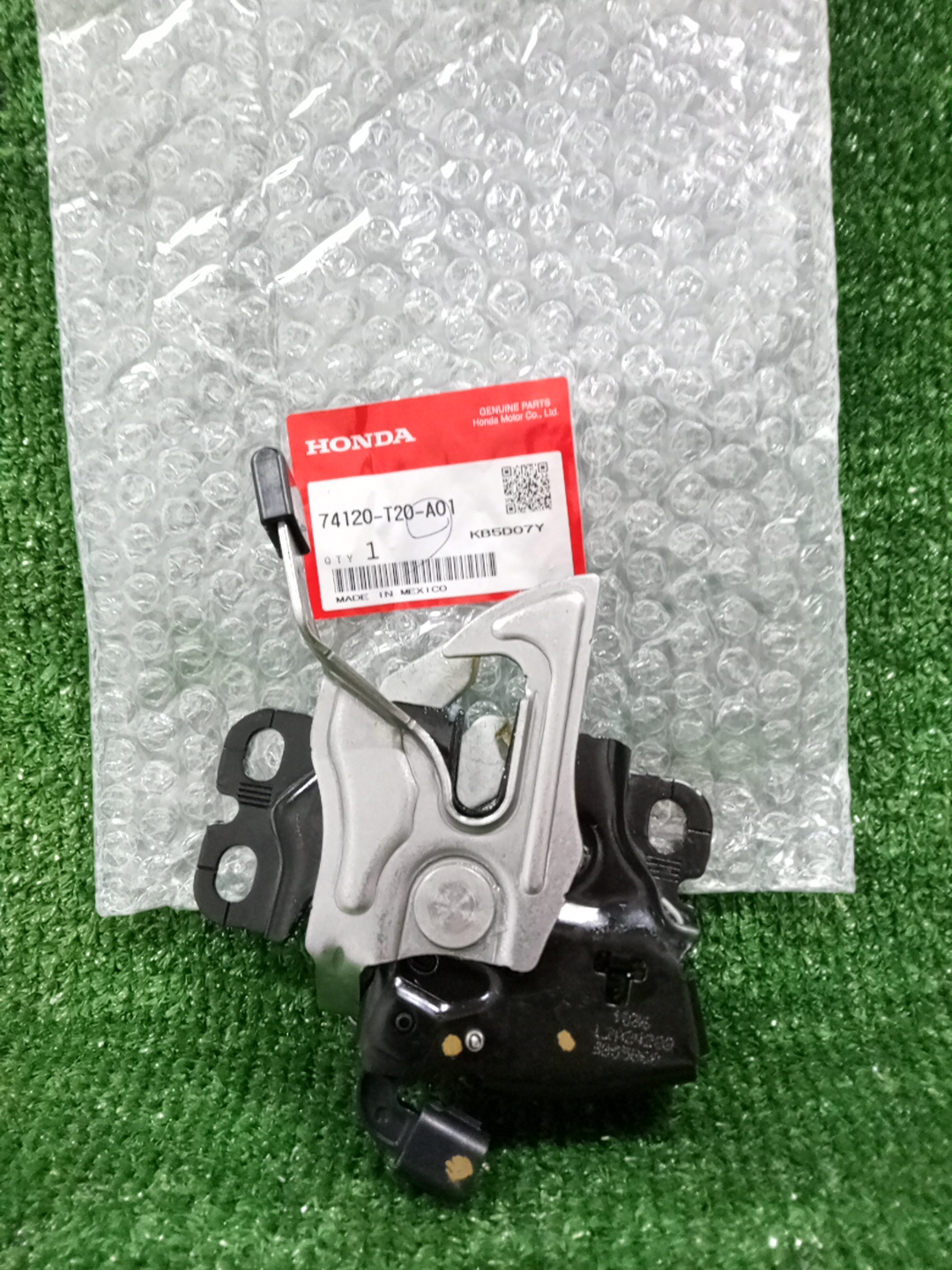 Замок капота HONDA CIVIC FL1 74120-T20-A01 1 ракурс