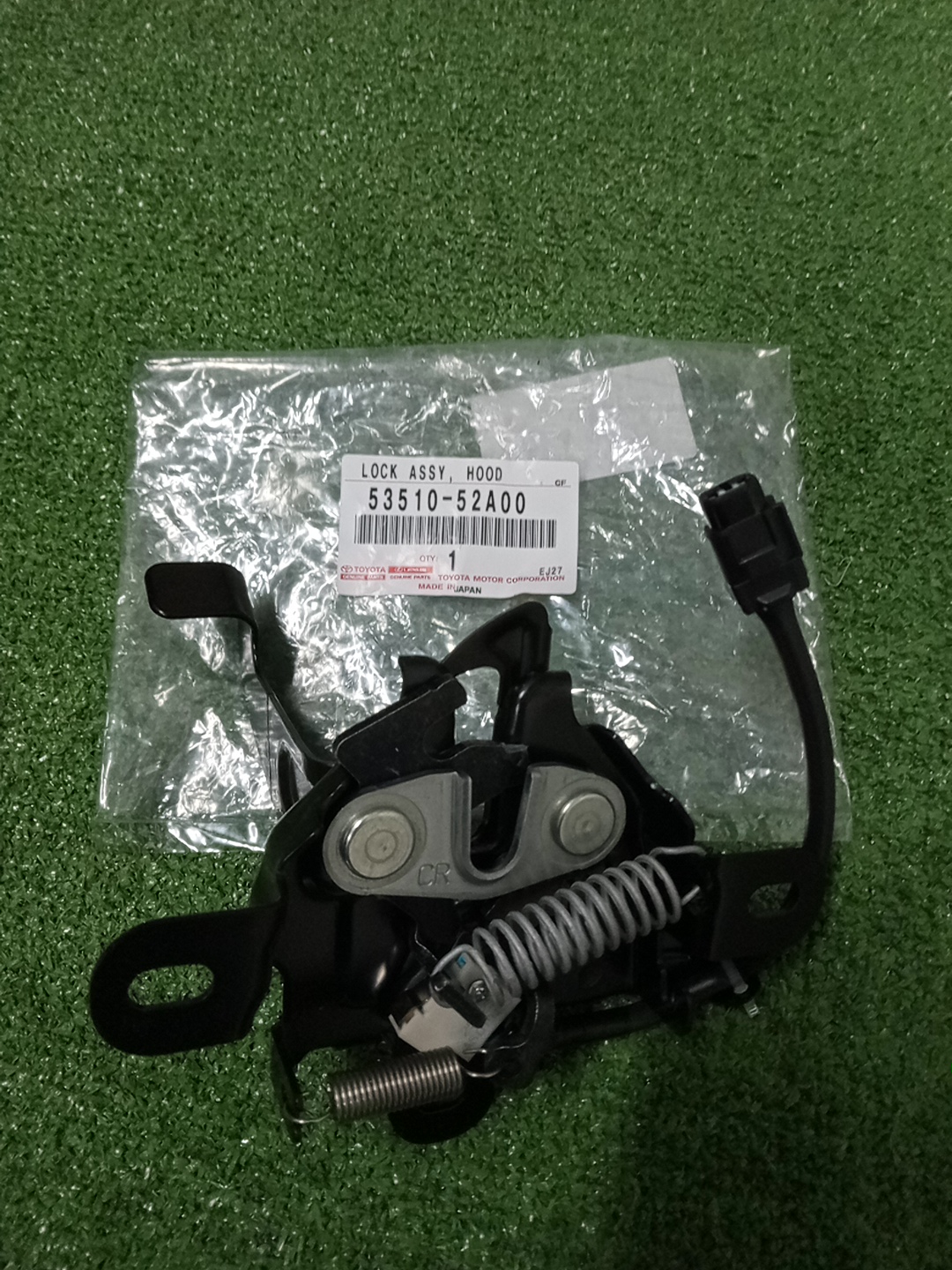 Замок капота TOYOTA YARIS GXPA16 G16E-GTS 53510-52A00 2 ракурс
