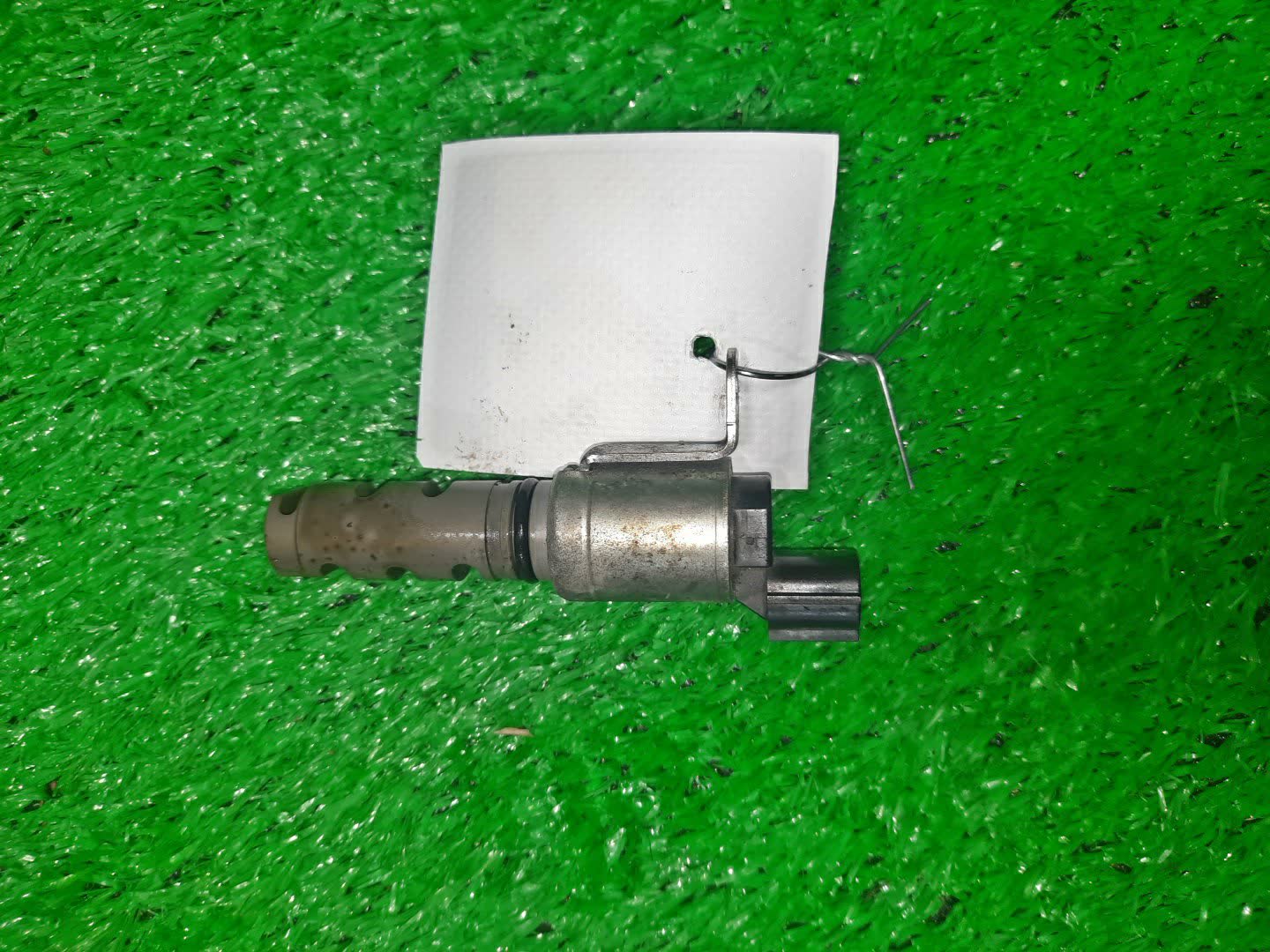 Клапан vvt-i TOYOTA ESQUIRE ZWR80G 2ZR-FXE 337010 1 ракурс Клапан vvt-i TOYOTA ESQUIRE ZWR80G 2ZR-FXE 337010 1 ракурс