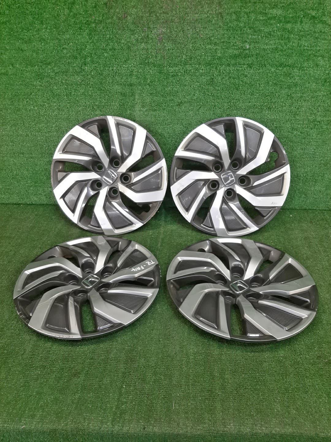 Колпаки на колеса HONDA JADE FR4 1 ракурс