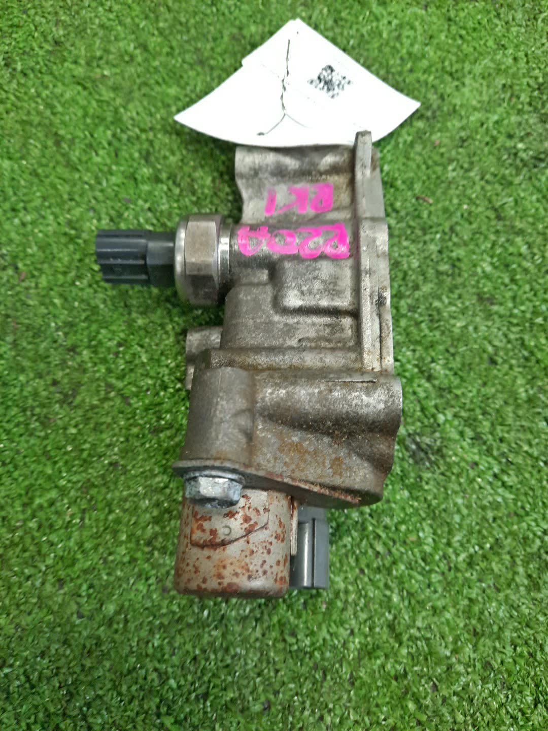 Клапан vvt-i HONDA STEPWGN RK1 R20A 1 ракурс