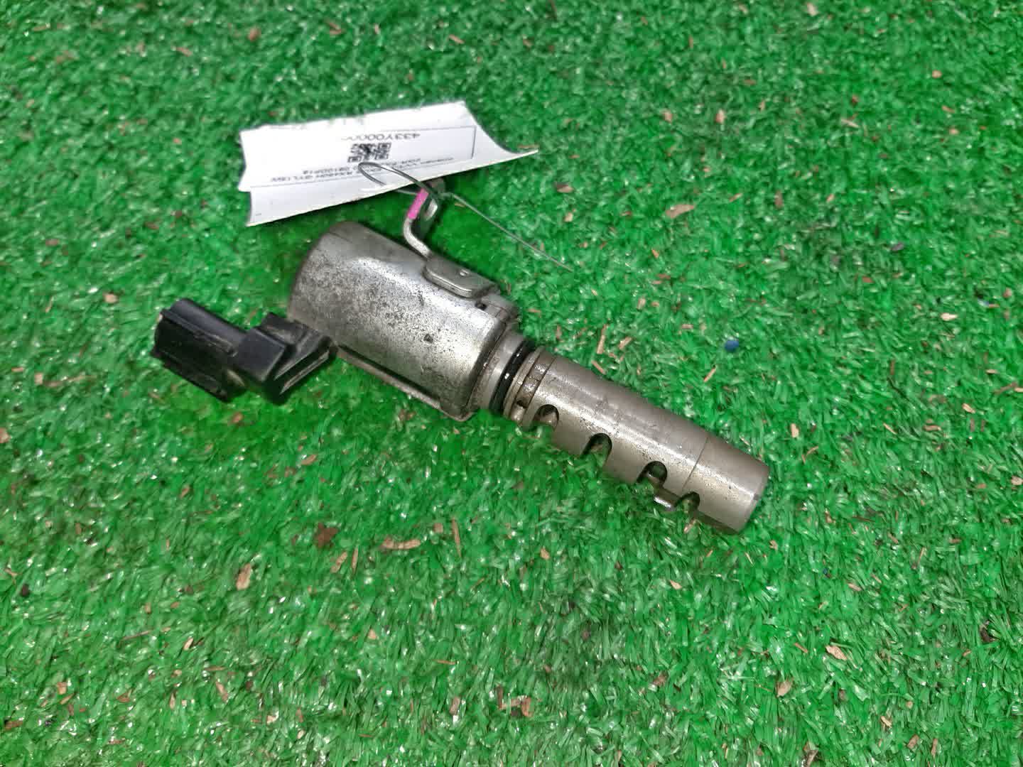 Клапан vvt-i LEXUS RX450H GYL15W 2GR-FXE DP15 1 ракурс Клапан vvt-i LEXUS RX450H GYL15W 2GR-FXE DP15 1 ракурс