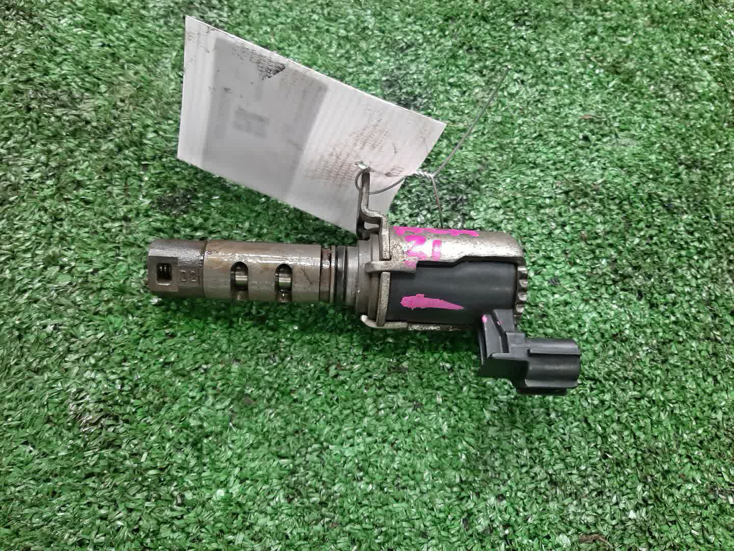 Клапан vvt-i TOYOTA RAV4 ACA31W 2AZ-FE 15330-28020 1 ракурс