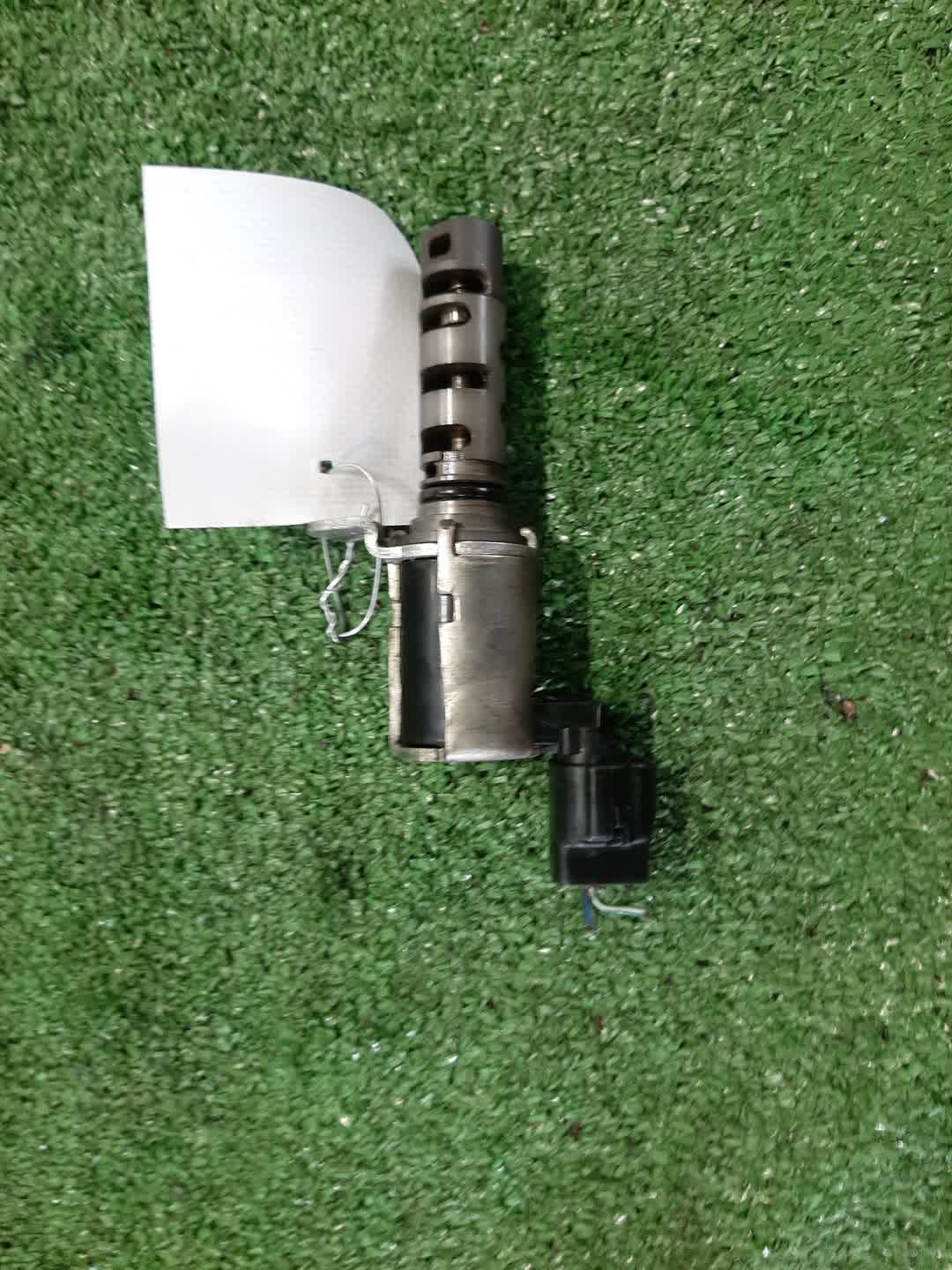 Клапан vvt-i TOYOTA NOAH AZR60G 1AZ-FSE 15330-28020 2 ракурс