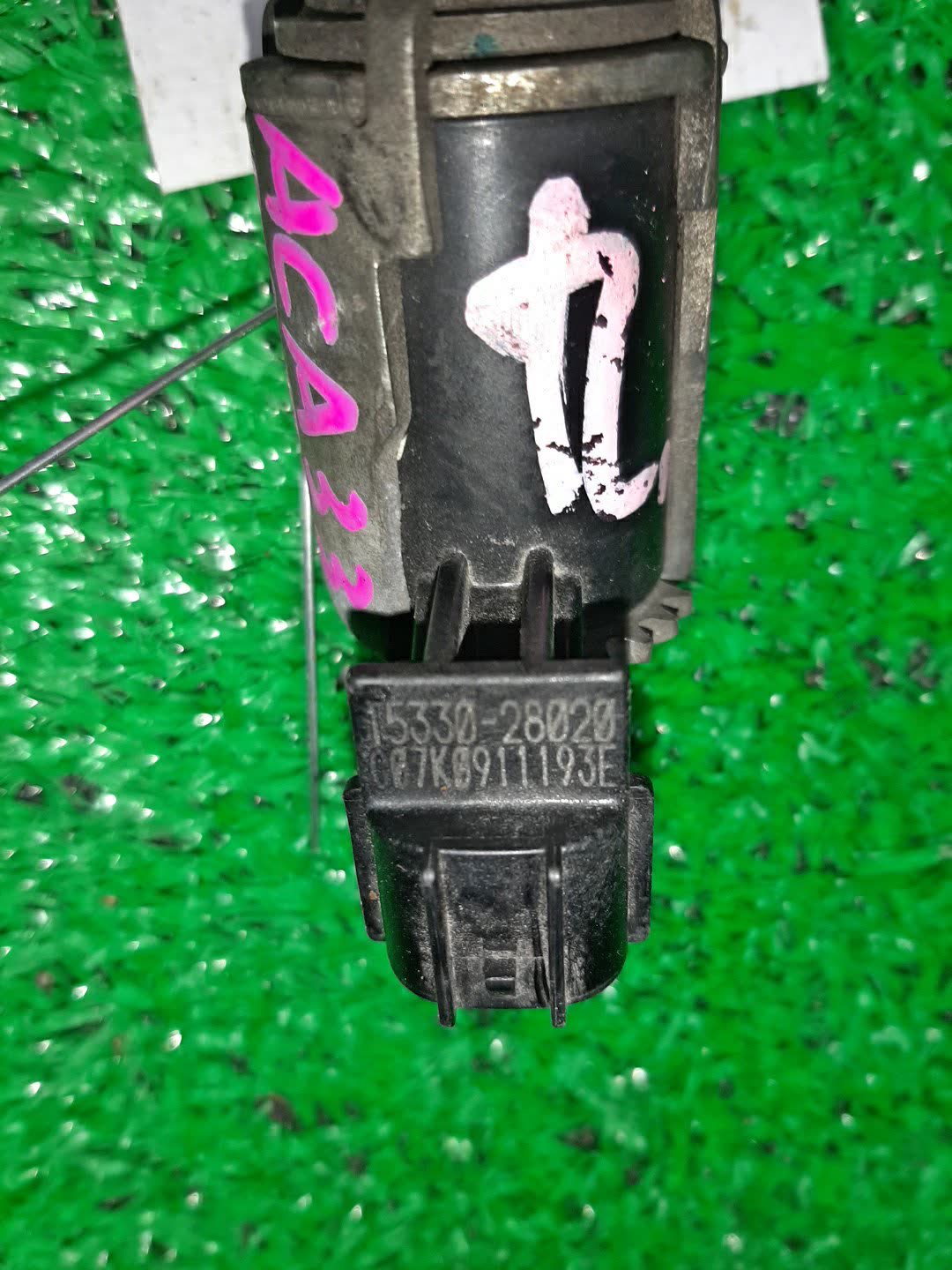 Клапан vvt-i TOYOTA VANGUARD ACA33W 2AZ-FE 15330-28020 2 ракурс