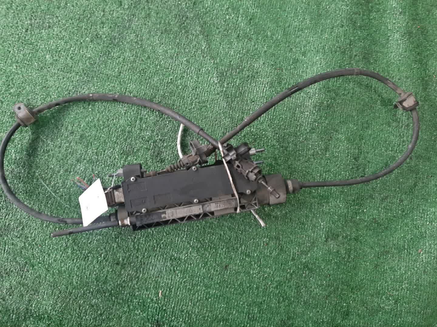 Механизм стояночного тормоза CITROEN C5 RD 9674099780 1 ракурс