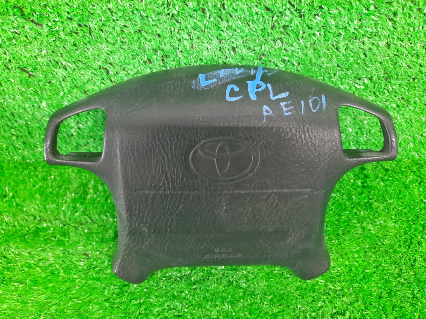Airbag водительский TOYOTA COROLLA LEVIN AE101 1 ракурс Airbag водительский TOYOTA COROLLA LEVIN AE101 1 ракурс