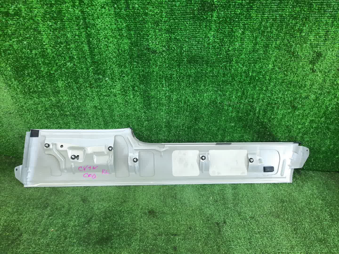 Щека левая задняя MITSUBISHI DELICA D5 CV1W 2 ракурс
