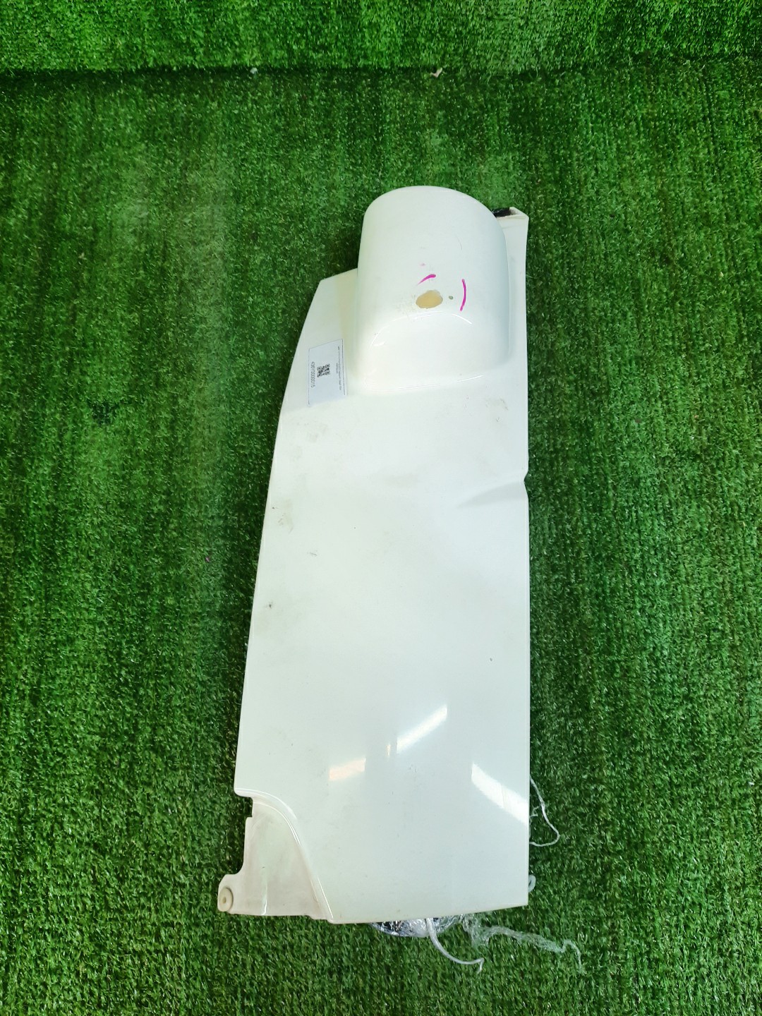 Щека левая передняя TOYOTA DYNA XZU675 1 ракурс Щека левая передняя TOYOTA DYNA XZU675 1 ракурс