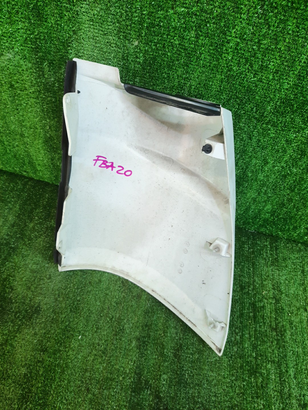 Щека левая передняя MITSUBISHI CANTER FBA20 MK617932 2 ракурс