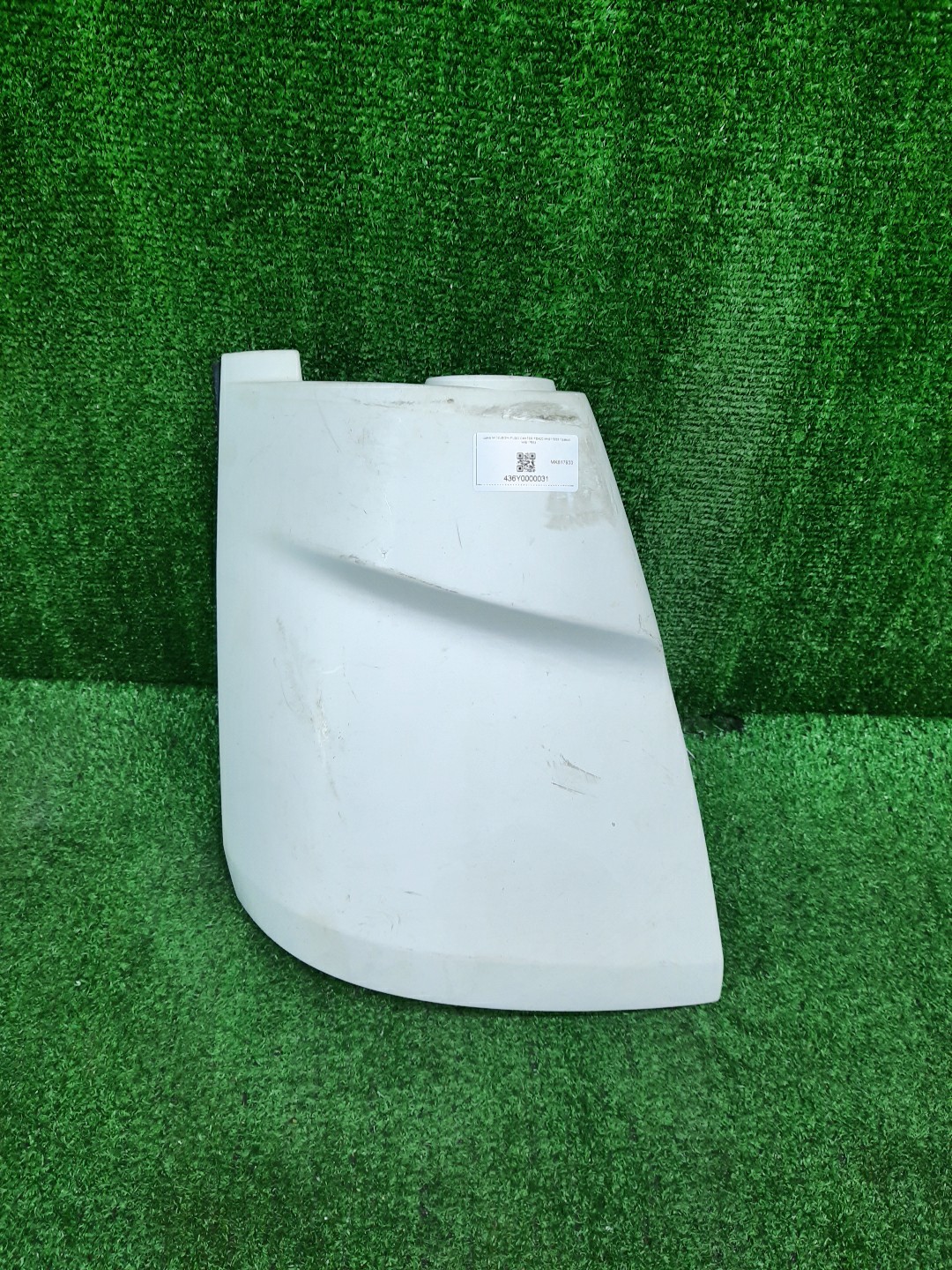 Щека правая MITSUBISHI FUSO CANTER FBA00 MK617933 1 ракурс