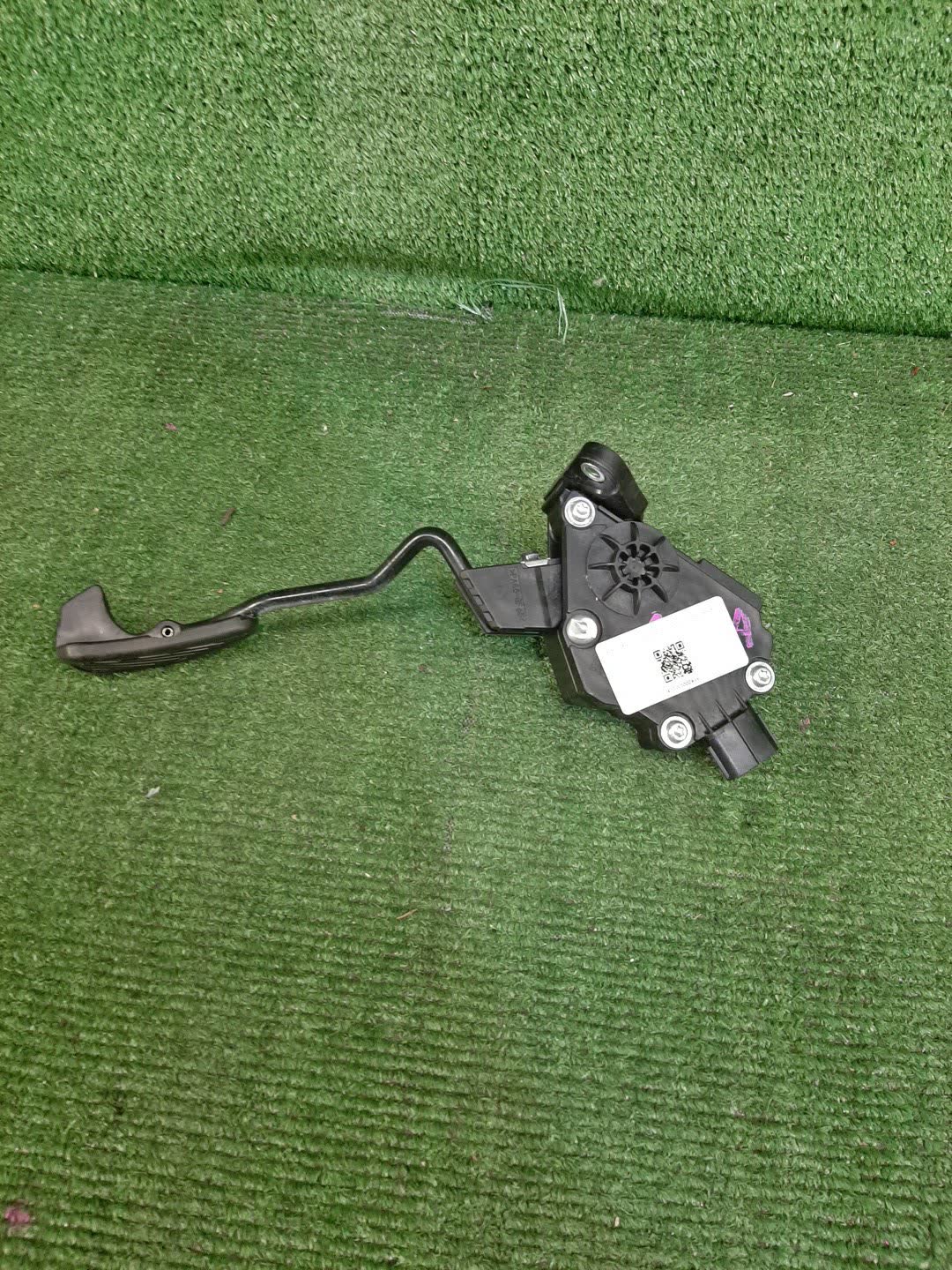 Педаль газа TOYOTA RAIZE A201A WA-VE 78110-B1060 1 ракурс