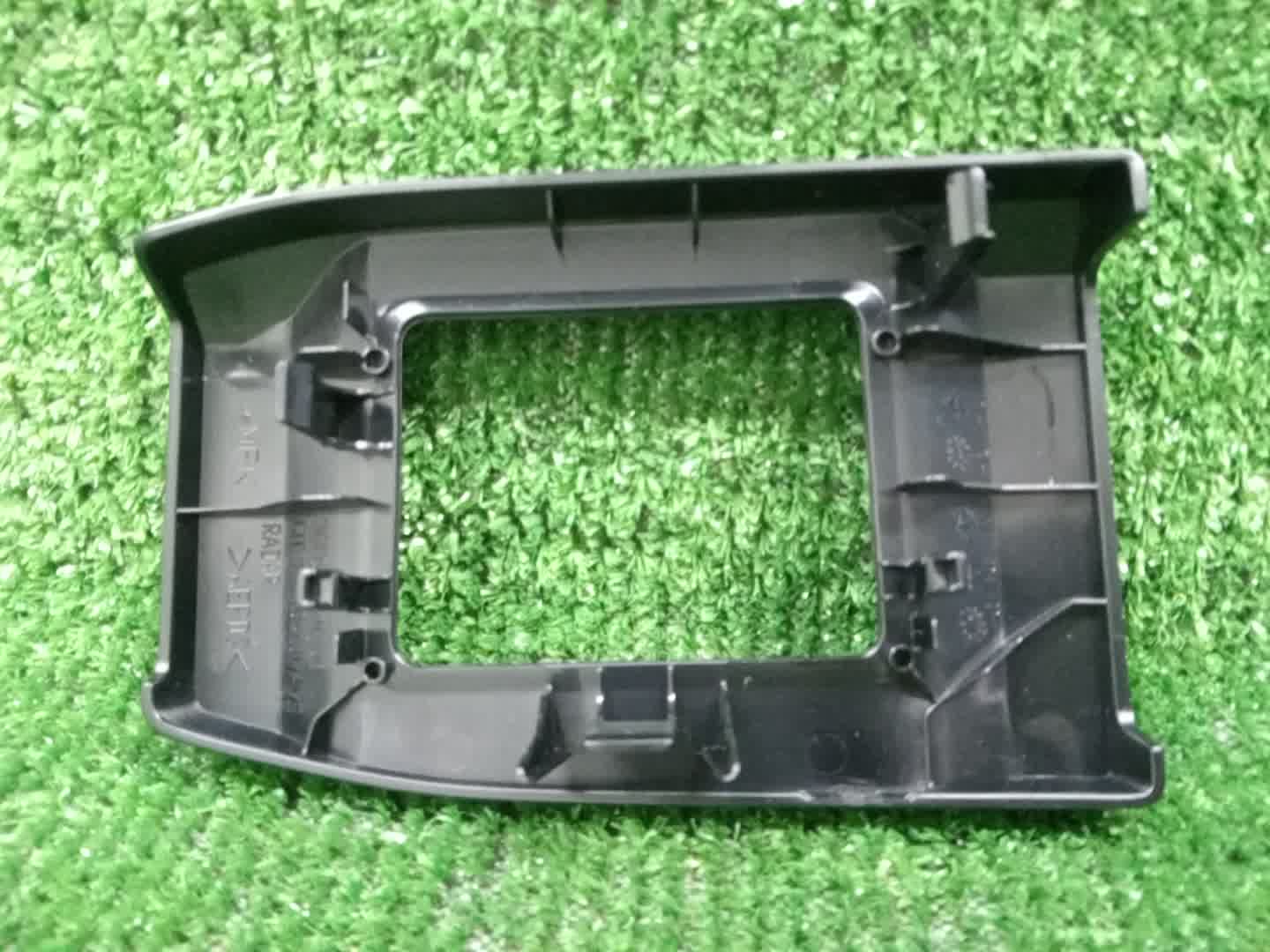 Заглушка бампера HONDA INSIGHT ZE4 36809-TXN-J00 2 ракурс