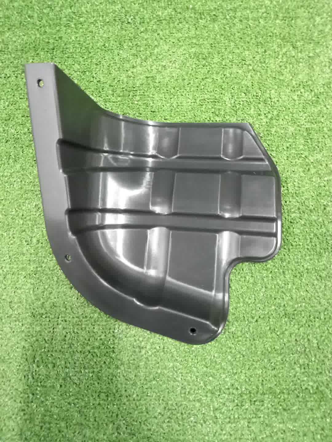 Заглушка бампера правая задняя MITSUBISHI OUTLANDER GN0W 6415A114 2 ракурс Заглушка бампера правая задняя MITSUBISHI OUTLANDER GN0W 6415A114 2 ракурс