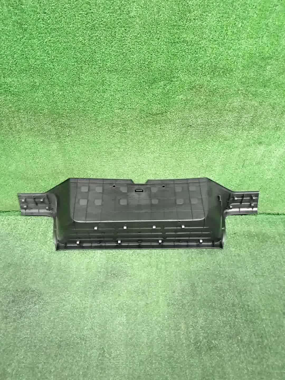 Заглушка бампера задняя TOYOTA HILUX GUN125 52159-0K291 4 ракурс