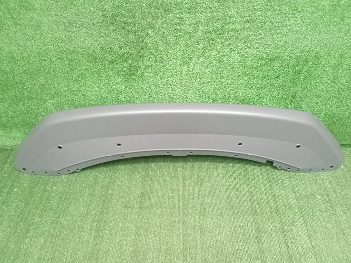 Заглушка бампера передняя NISSAN X-TRAIL SNT33 62084-6RA0D 1 ракурс