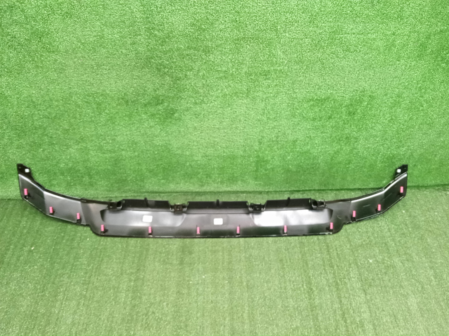 Заглушка бампера правая передняя TOYOTA LAND CRUISER FJA300W 52711-60120-C1 4 ракурс