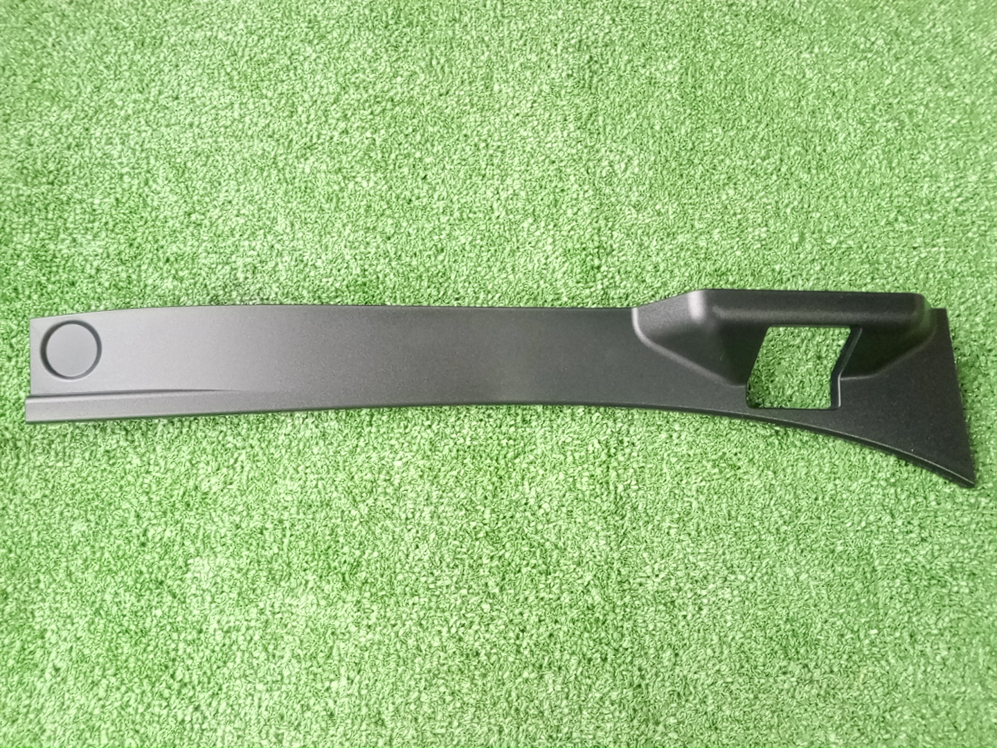 Заглушка бампера правая задняя TOYOTA ALPHARD AAHH40W 52152-V2010 1 ракурс
