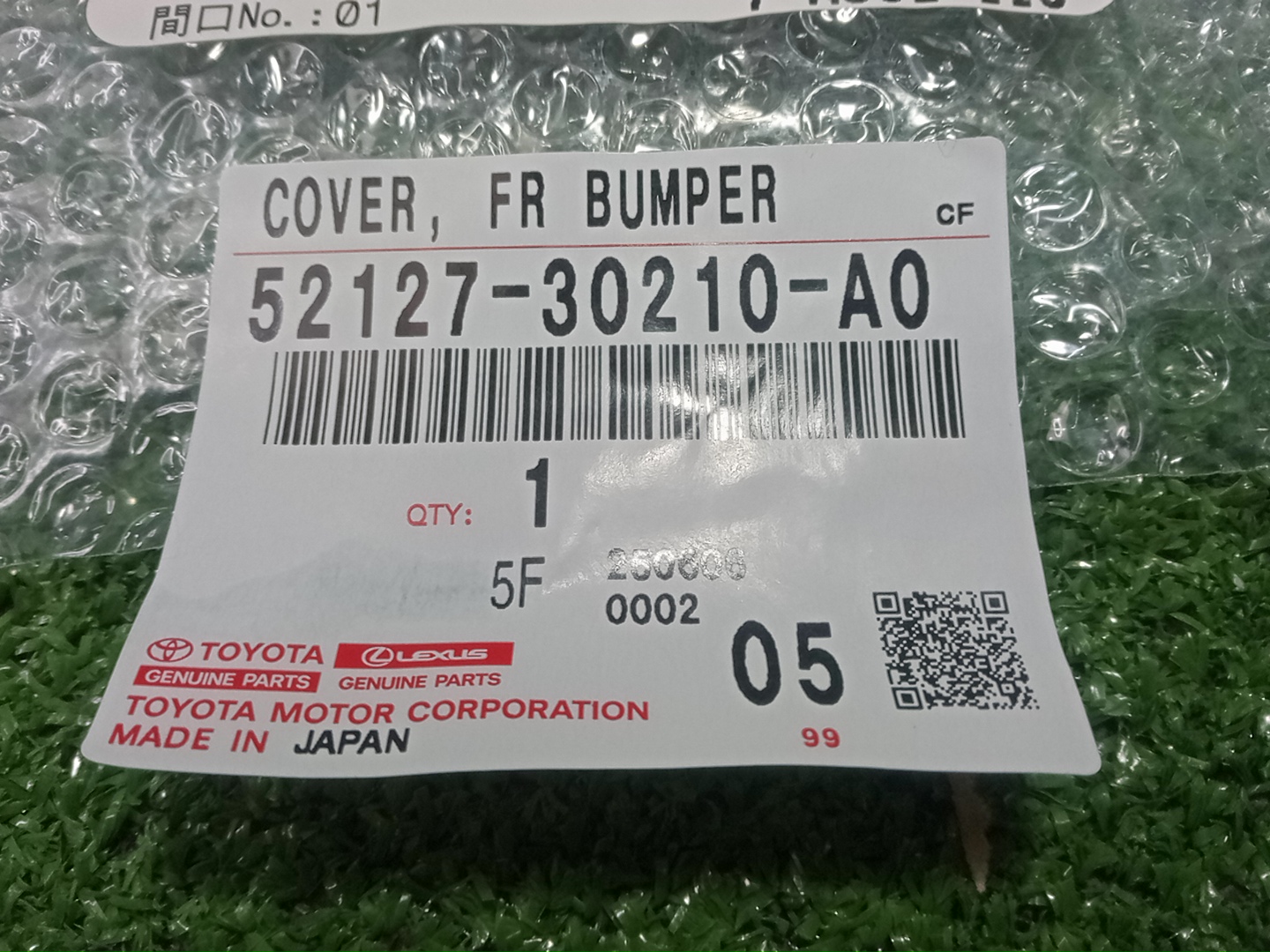 Заглушка бампера правая передняя TOYOTA CROWN AZSH36W 52127-30210-A0 4 ракурс