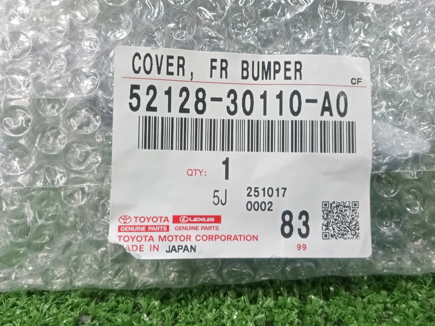 Заглушка бампера левая передняя TOYOTA CROWN AZSH36W 52128-30110-A0 3 ракурс