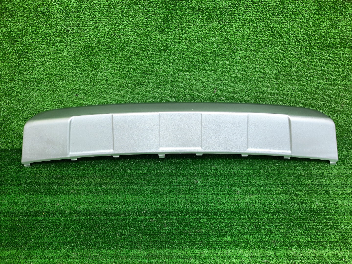 Заглушка бампера передняя SUZUKI ESCUDO TDA4W 71722-77KA0-PCG 1 ракурс