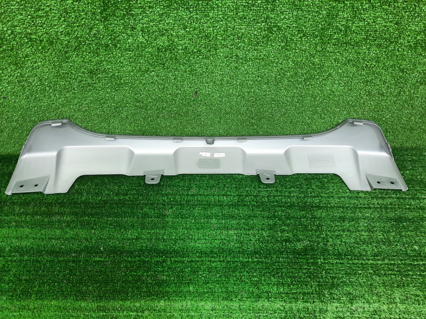 Заглушка бампера передняя SUZUKI SX4 YA22S 71771-61M10-PER 2 ракурс