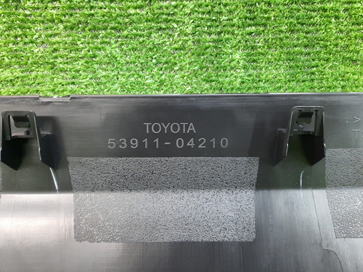 Заглушка бампера передняя TOYOTA TACOMA GRN305L 53911-04210 4 ракурс
