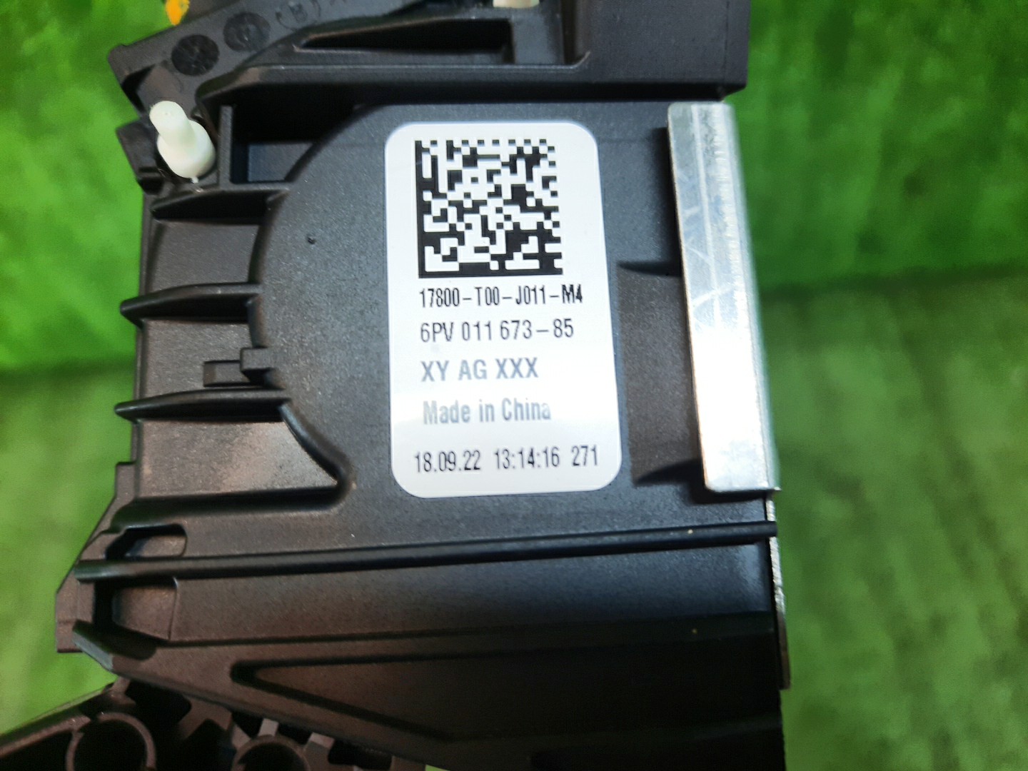 Педаль газа HONDA VEZEL RV5 17800-T00-J011 3 ракурс Педаль газа HONDA VEZEL RV5 17800-T00-J011 3 ракурс