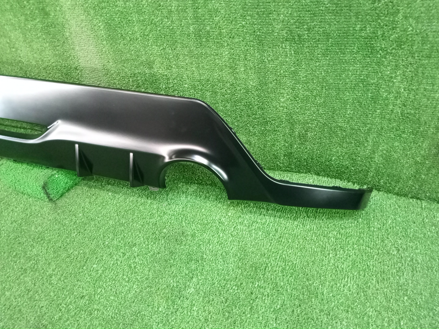 Заглушка бампера задняя TOYOTA YARIS GXPA16 G16E-GTS 52453-52170 3 ракурс