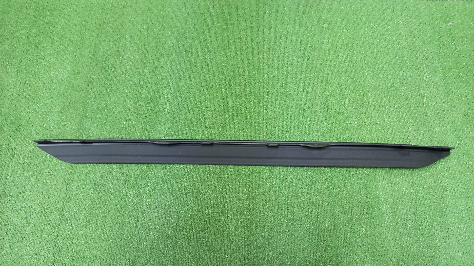 Заглушка бампера передняя TOYOTA RAIZE A202A 76851-B1060 3 ракурс