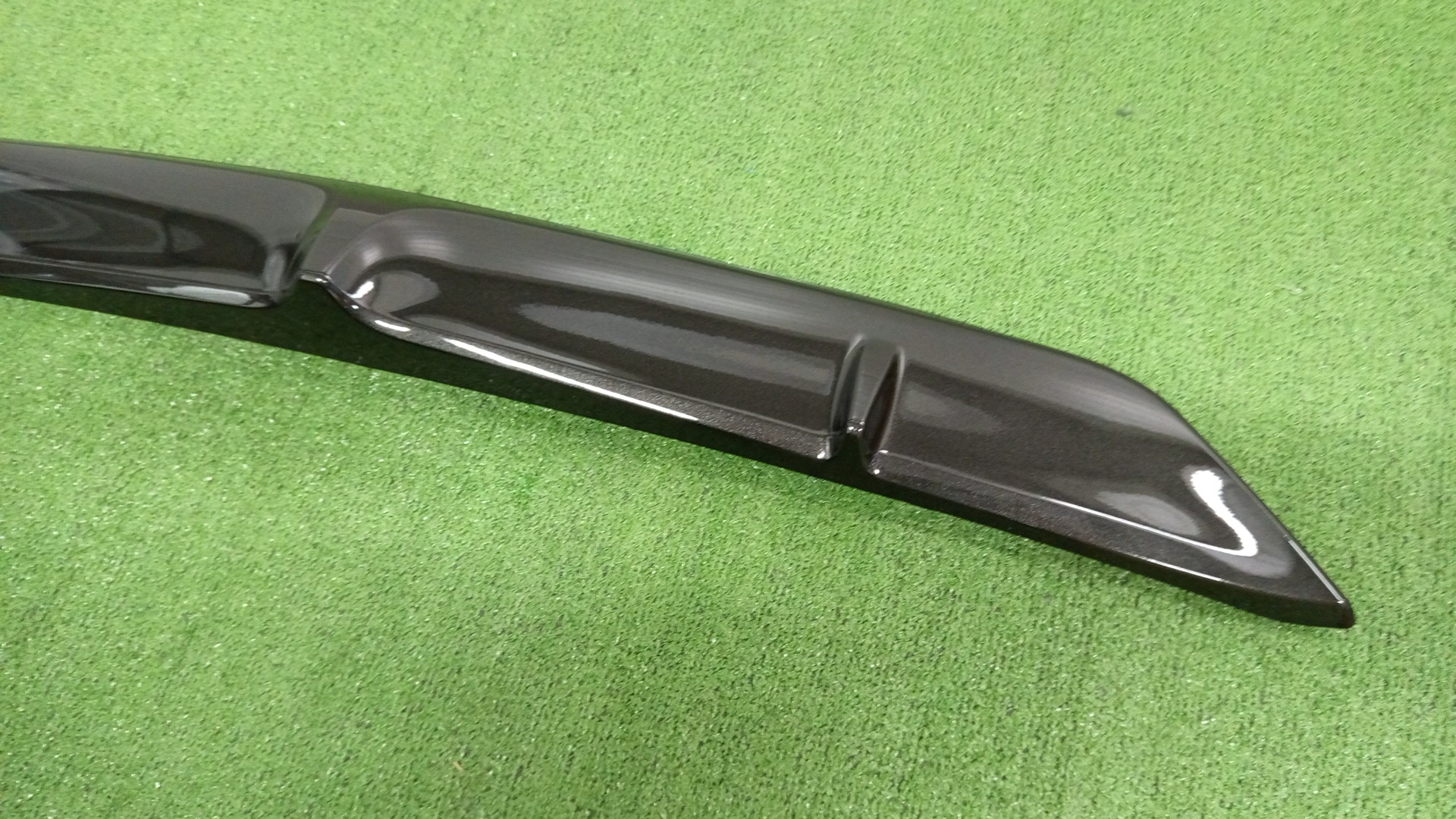 Заглушка бампера задняя TOYOTA COROLLA FIELDER NRE161G 52169-13060 3 ракурс