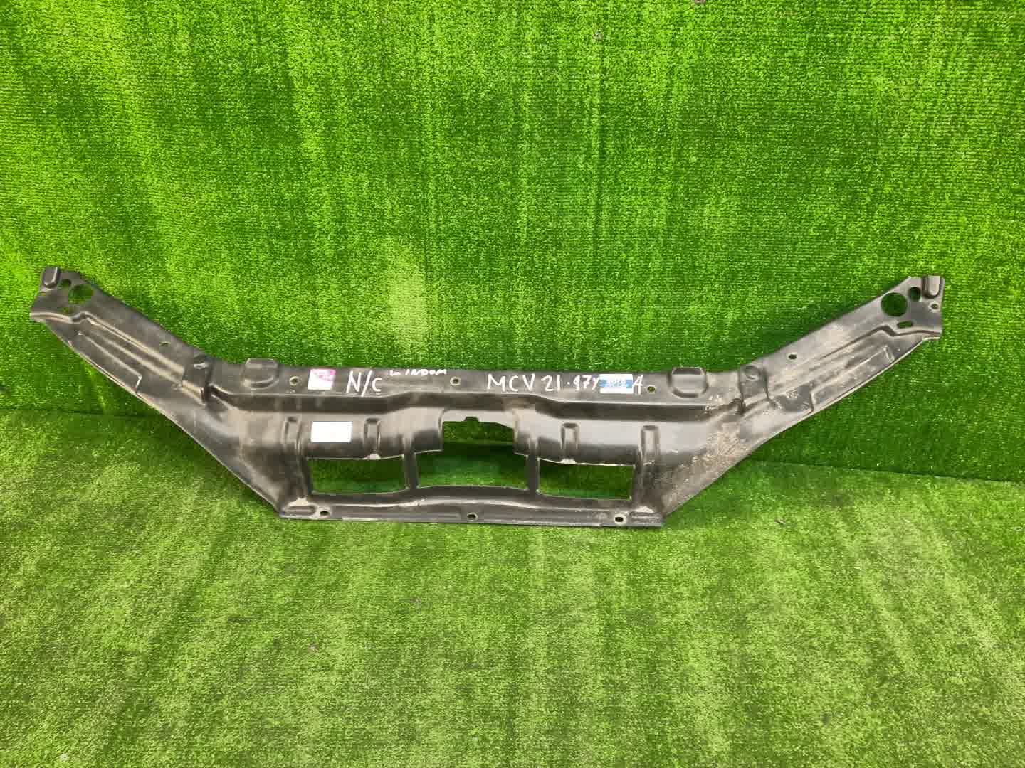 Защита замка капота TOYOTA WINDOM MCV21 1 ракурс