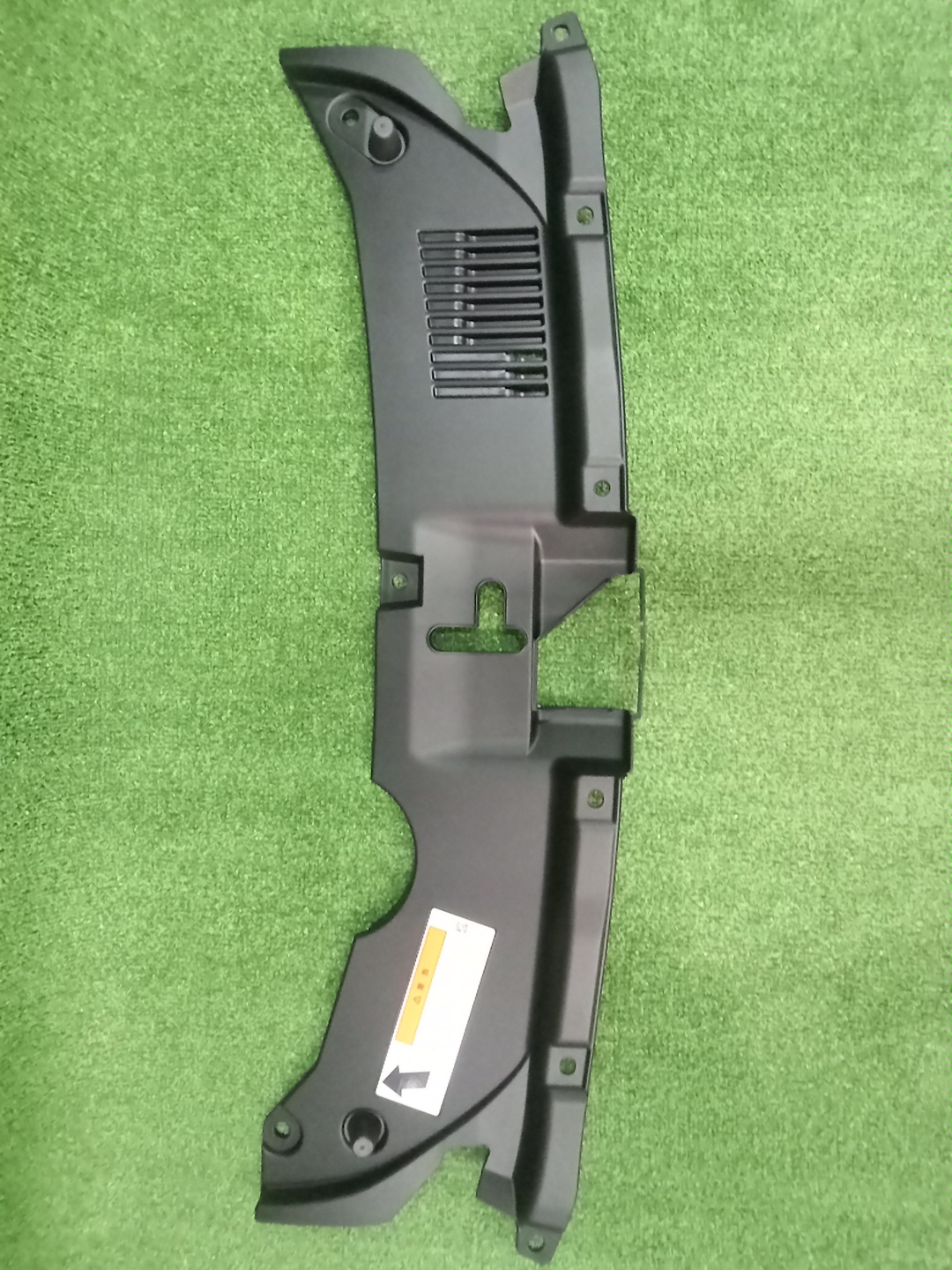 Защита замка капота HONDA ZR-V RZ3 71320-3V0-J00 1 ракурс