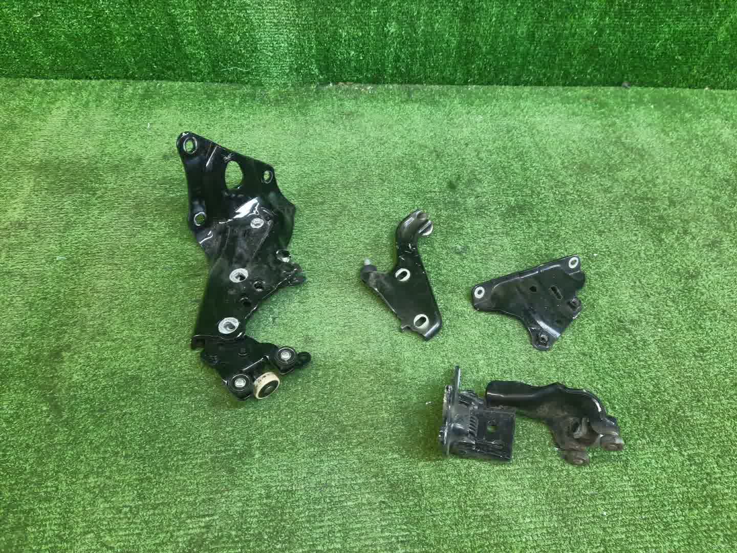 Петля дверная правая задняя TOYOTA ALPHARD, VELLFIRE AGH35W, AYH30W, AGH30W, GGH30W 1 ракурс