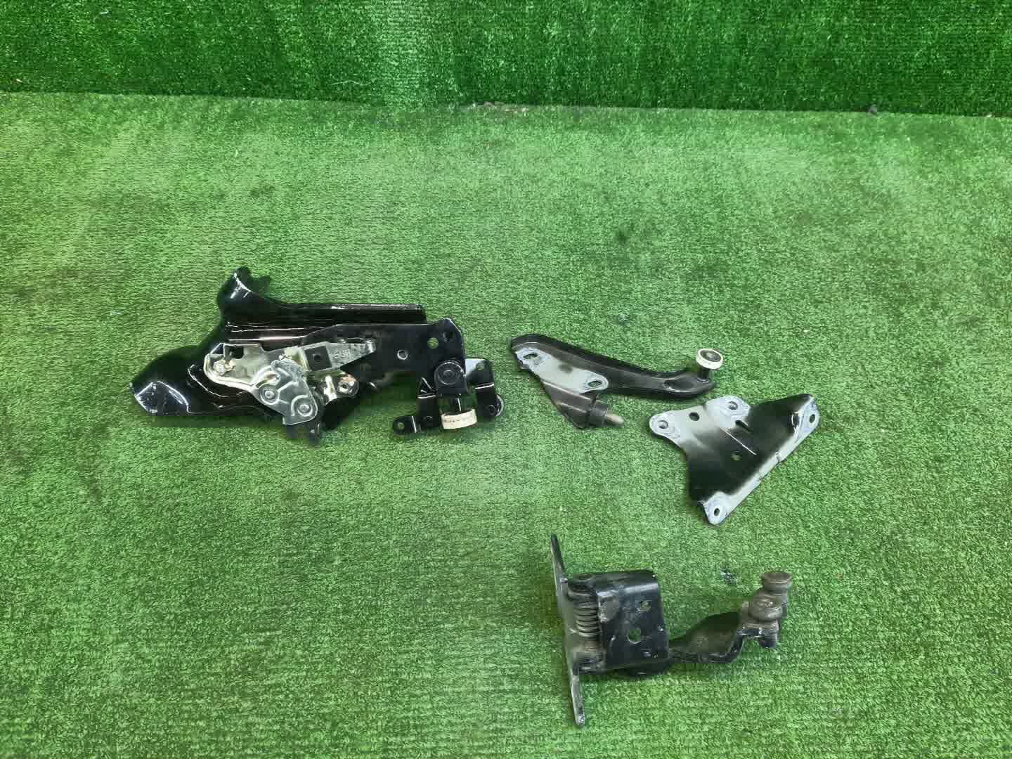 Петля дверная правая задняя TOYOTA ALPHARD, VELLFIRE AGH35W, AYH30W, AGH30W, GGH30W 2 ракурс