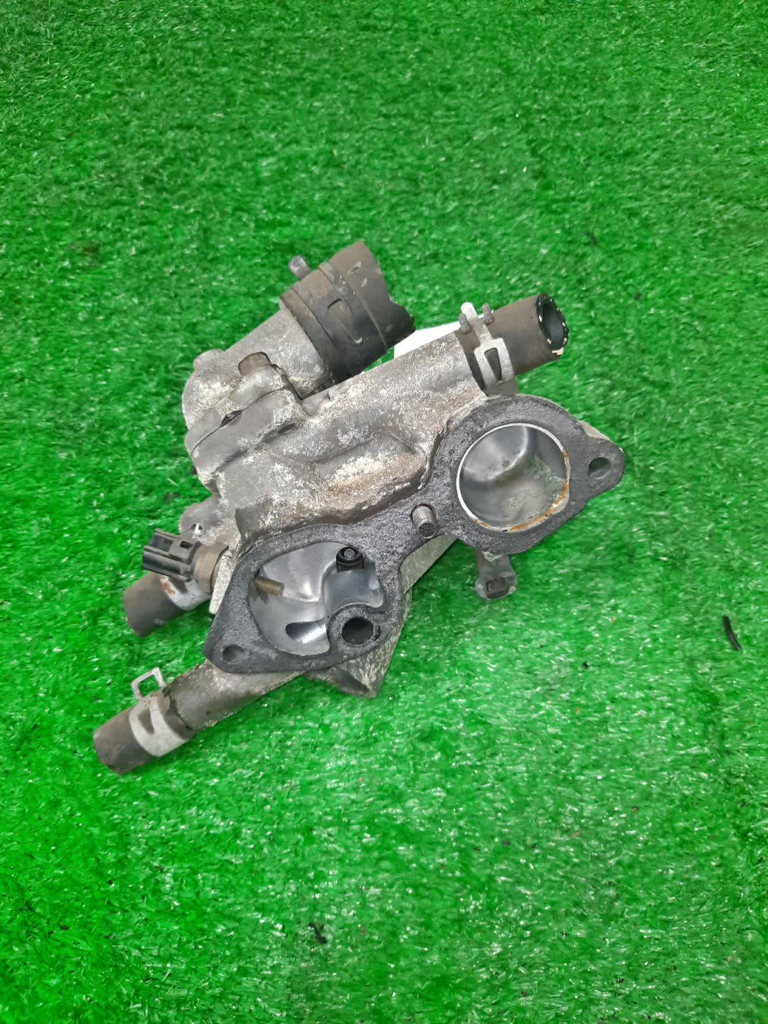 Термостат MITSUBISHI OUTLANDER CW5W 4B12 2 ракурс