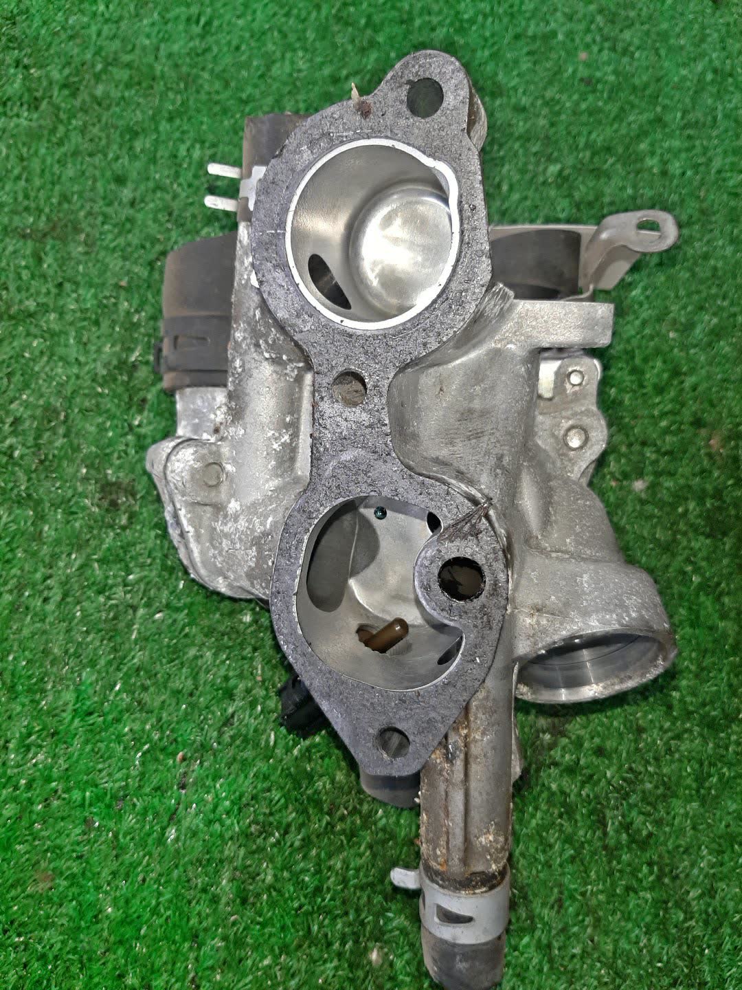 Термостат MITSUBISHI RVR GA3W 4B10 2 ракурс