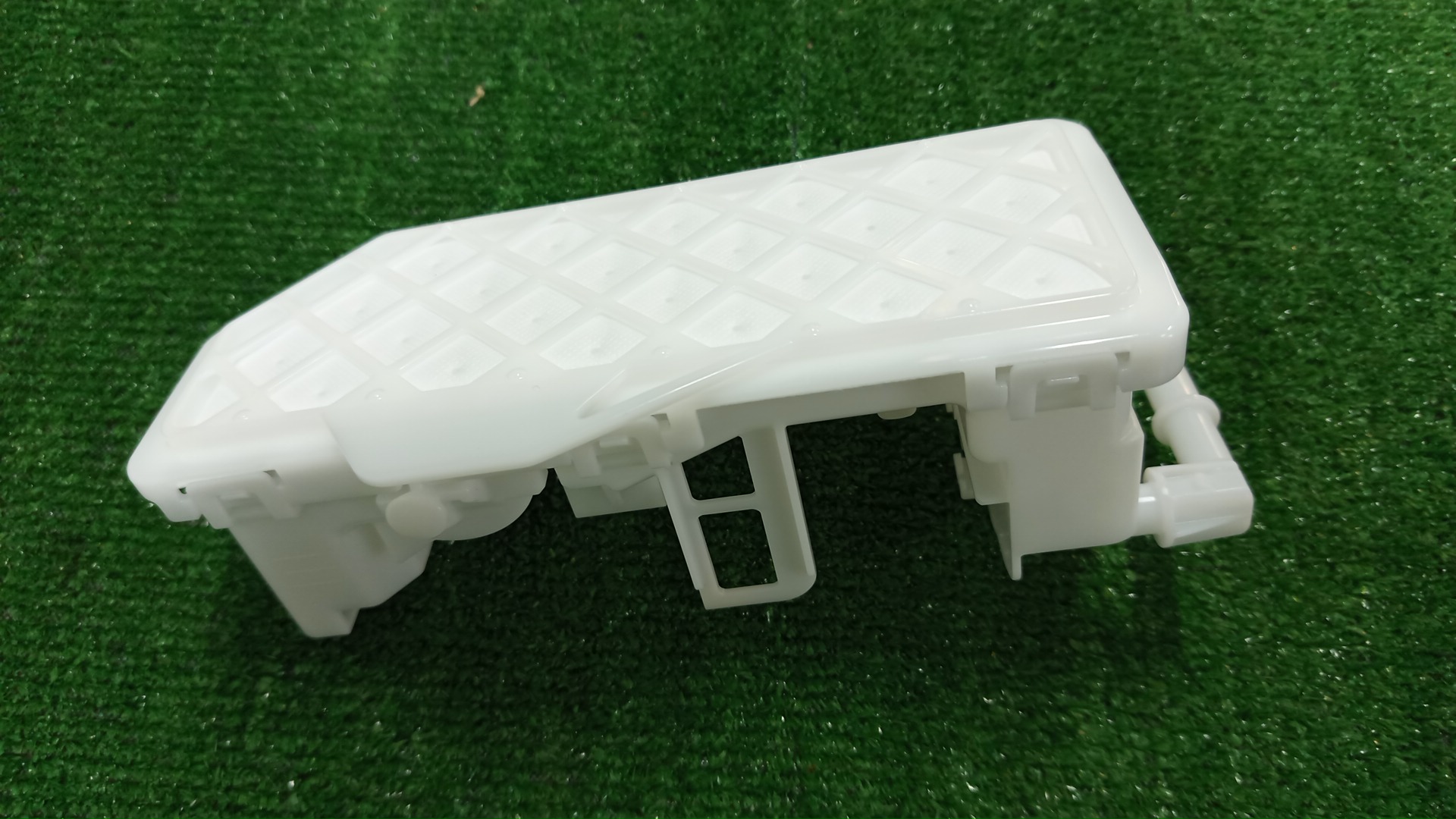 Фильтр топливный TOYOTA YARIS MXPA15 77103-52110 3 ракурс